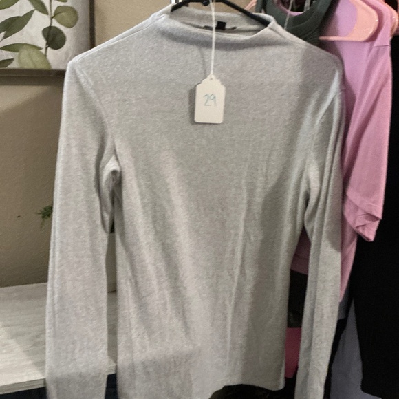 #29 EXPRESS MOCK NECK SWEATER - Picture 1 of 1